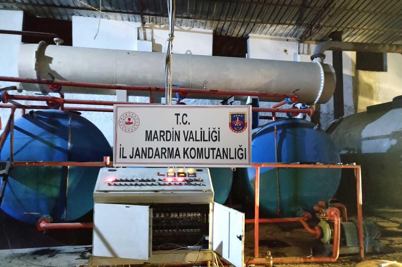 Ham petrol çalan şahıslar suçüstü yakalandı
